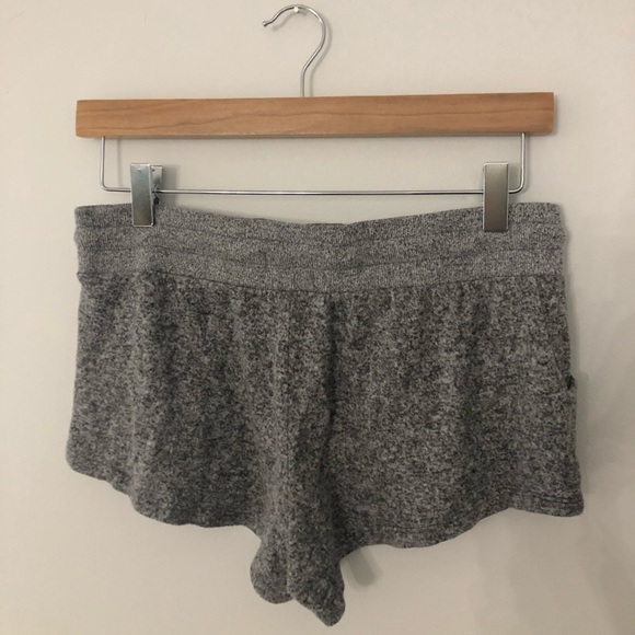 Urban Outfitters Shorts - Picture 3 of 3